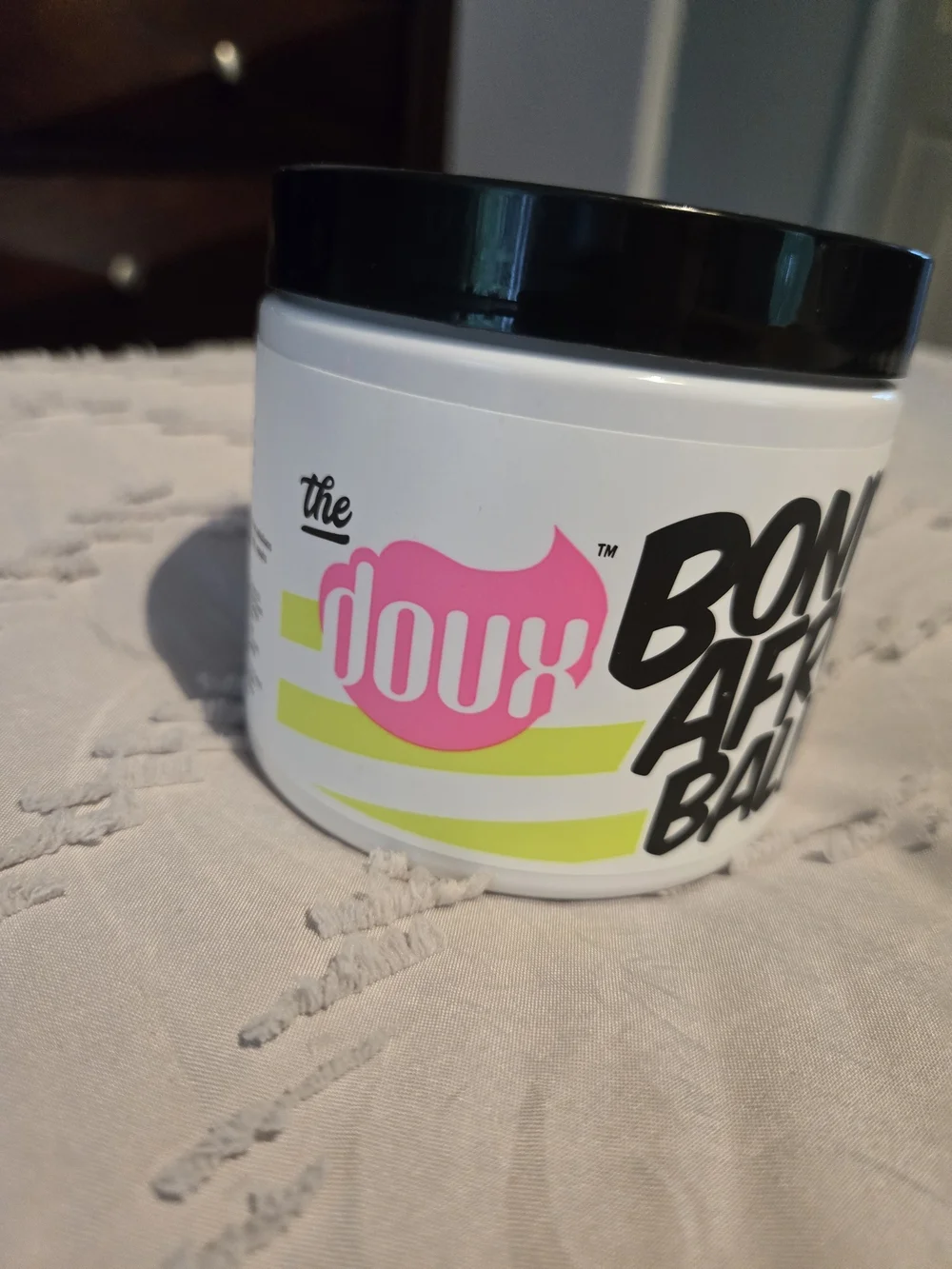 Bonita Afro Balm Texturizer Cream - White & Black with Lime Accents